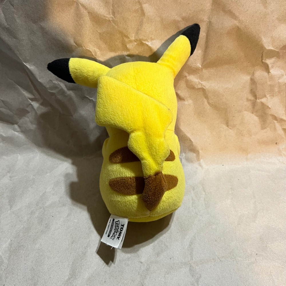 Tomy 8" Pikachu Plush Yellow Halloween Pumpkin Pokemon T18630 2016 Holiday - Picture 4 of 6